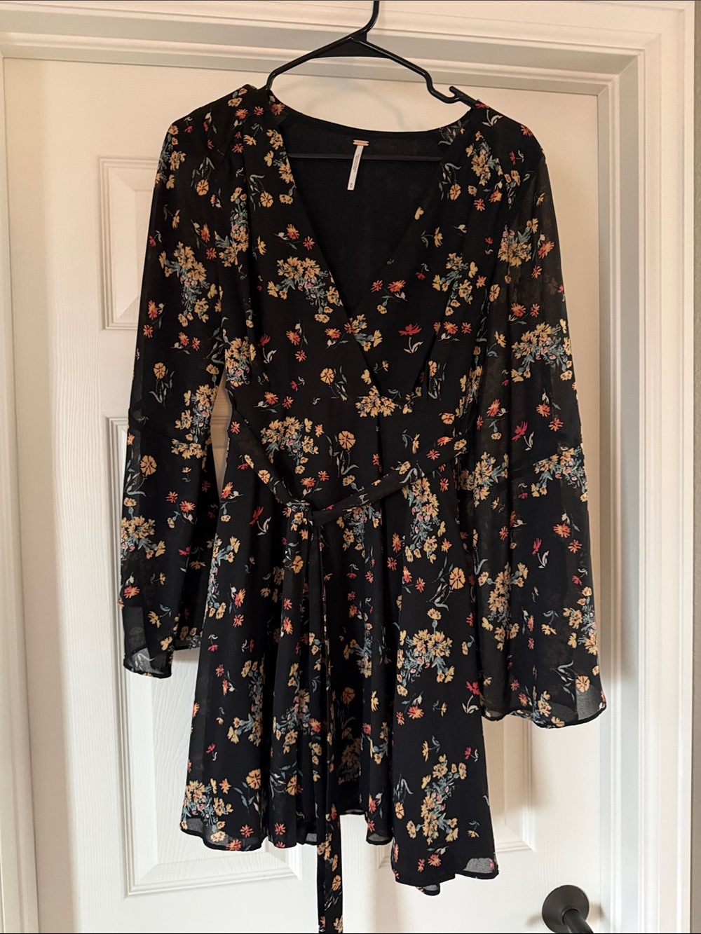 Free People Floral Black V-Neck Long Sleeve Babydoll Dress